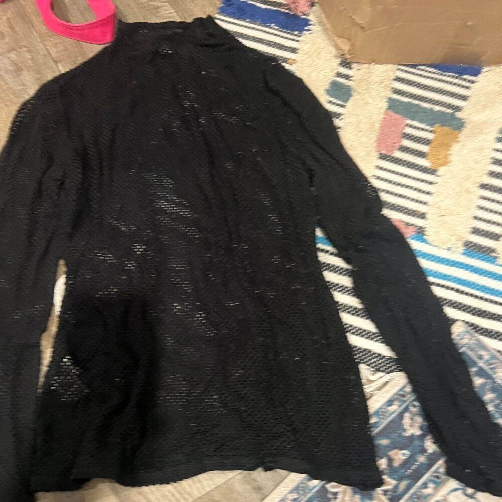 BCBGMaxarzia‎ black sheer top M